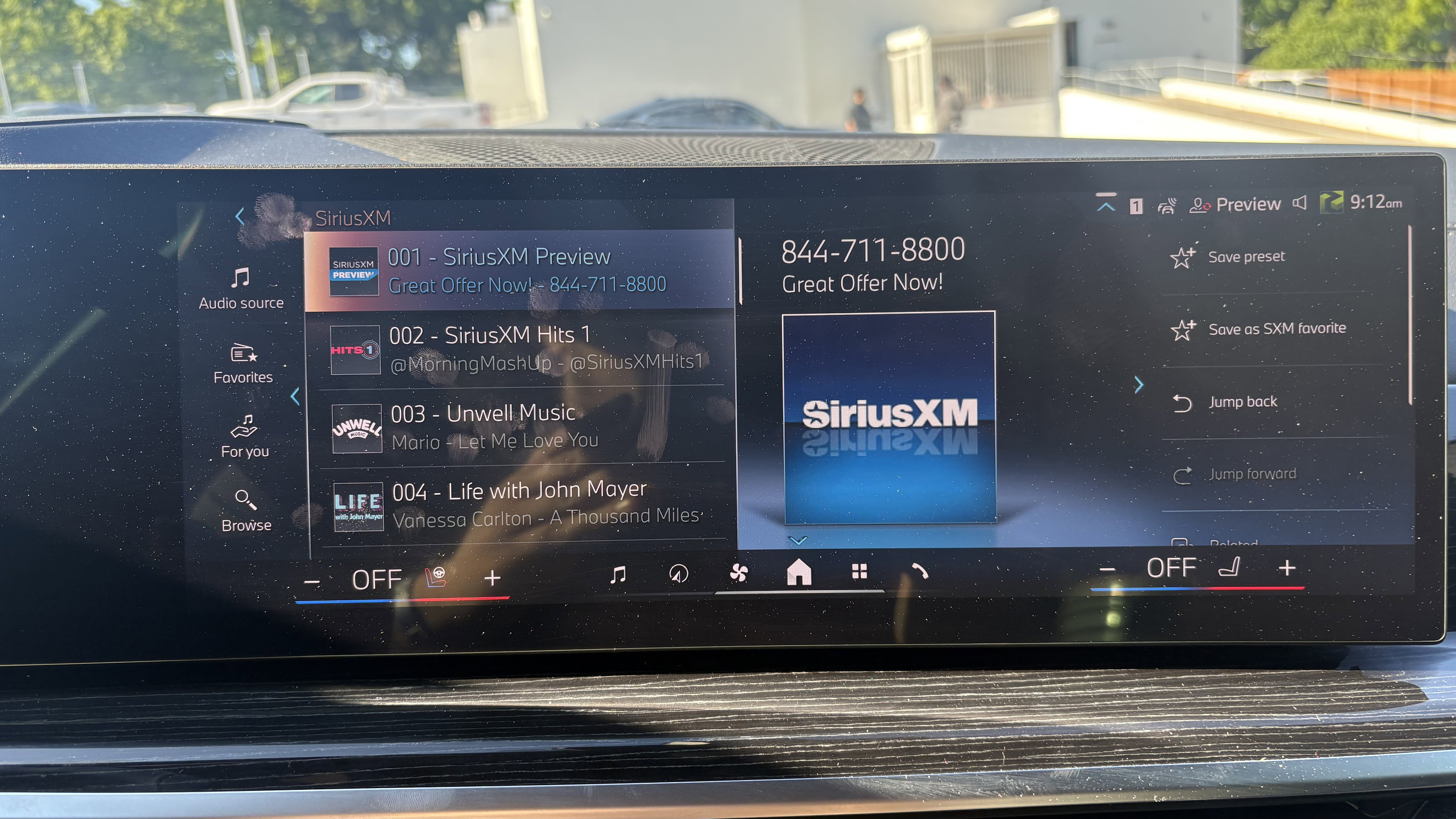 Certified 2025 BMW X7 xDrive40i w/ M Sport Package AWD/4WD image 24