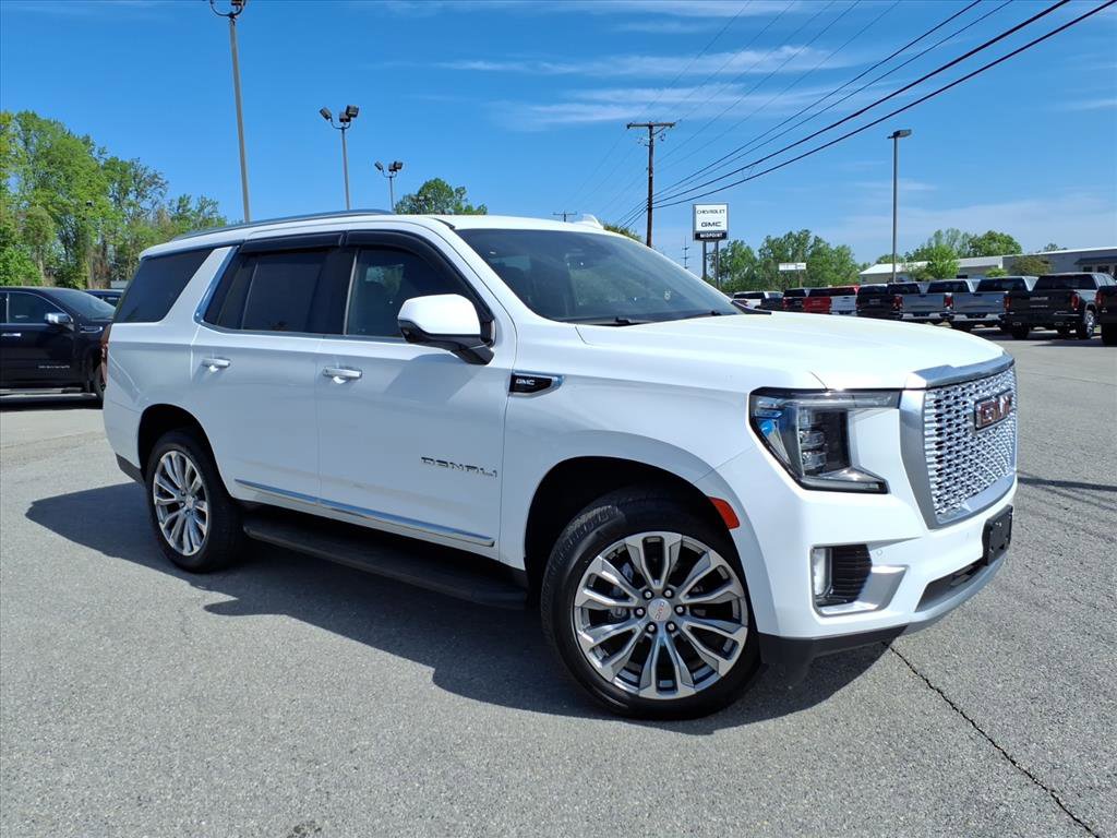 Used 2021 GMC Yukon Denali w/ Advanced Technology Package RWD image 2