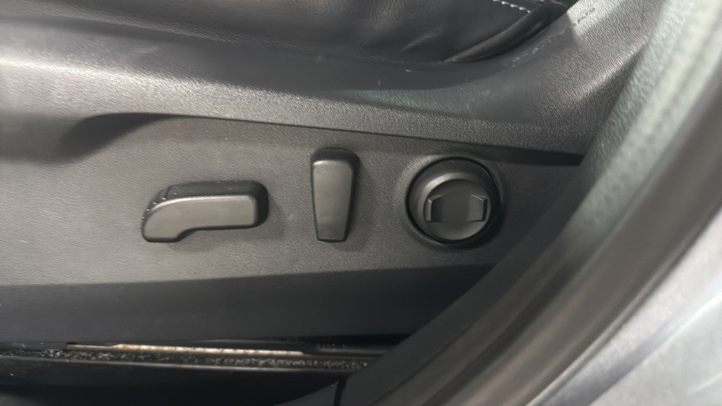 Used 2020 Subaru Outback Limited w/ Popular Package #2 image 17