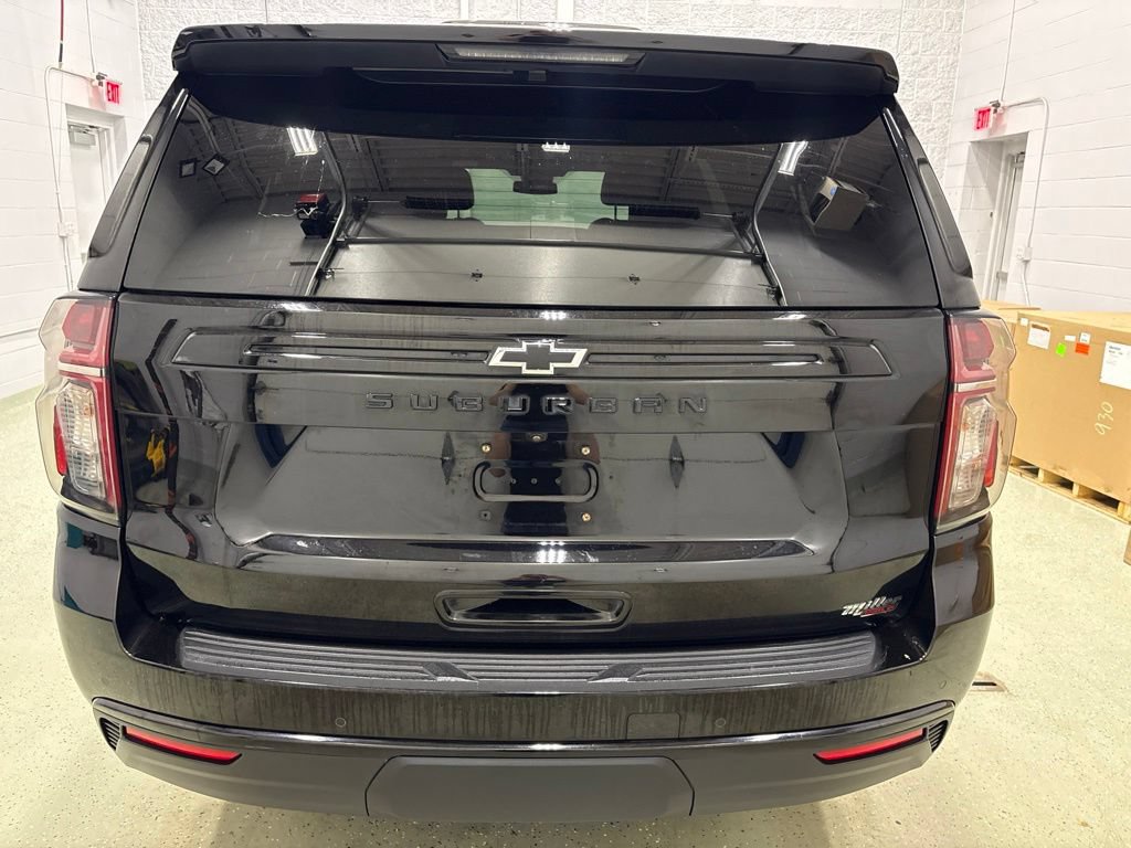 Used 2024 Chevrolet Suburban Z71 w/ Luxury Package AWD/4WD image 5