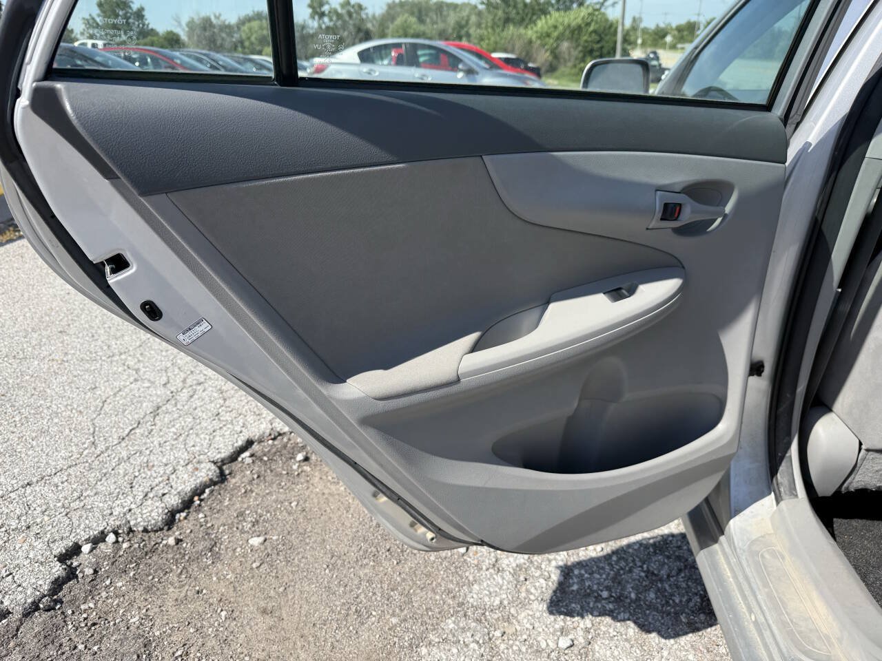 Used 2009 Toyota Corolla LE FWD image 17
