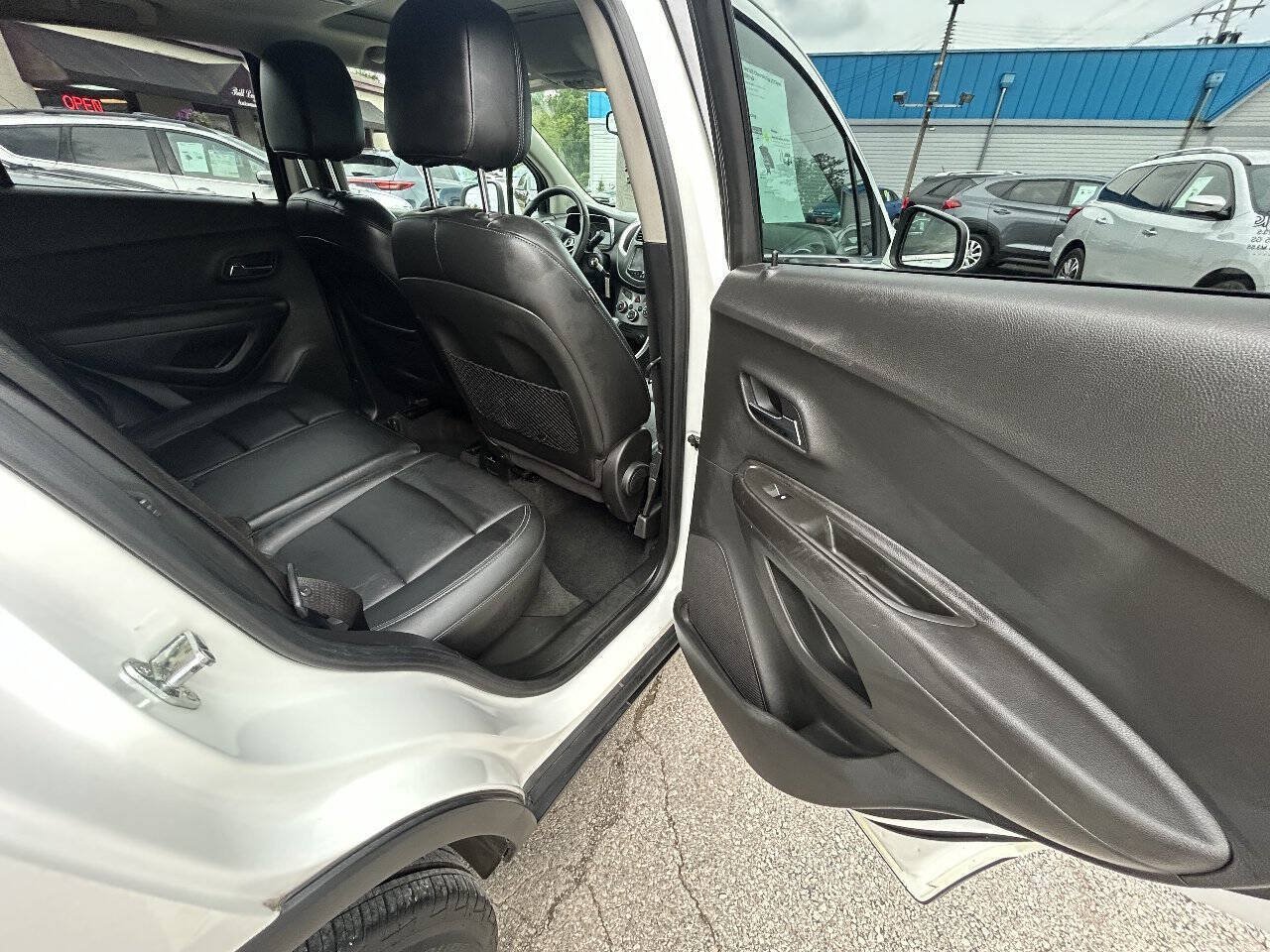 Used 2015 Chevrolet Trax LTZ FWD image 8