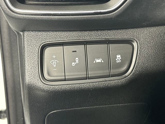 Used 2019 Hyundai Santa Fe SE FWD image 18