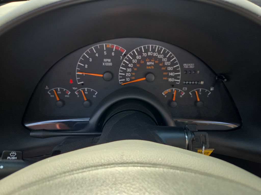 Used 1995 Pontiac Firebird Formula RWD image 11