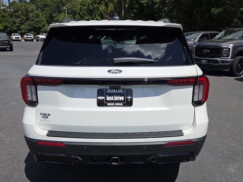 New 2027 Ford Explorer ST-Line w/ Premium Package RWD image 15