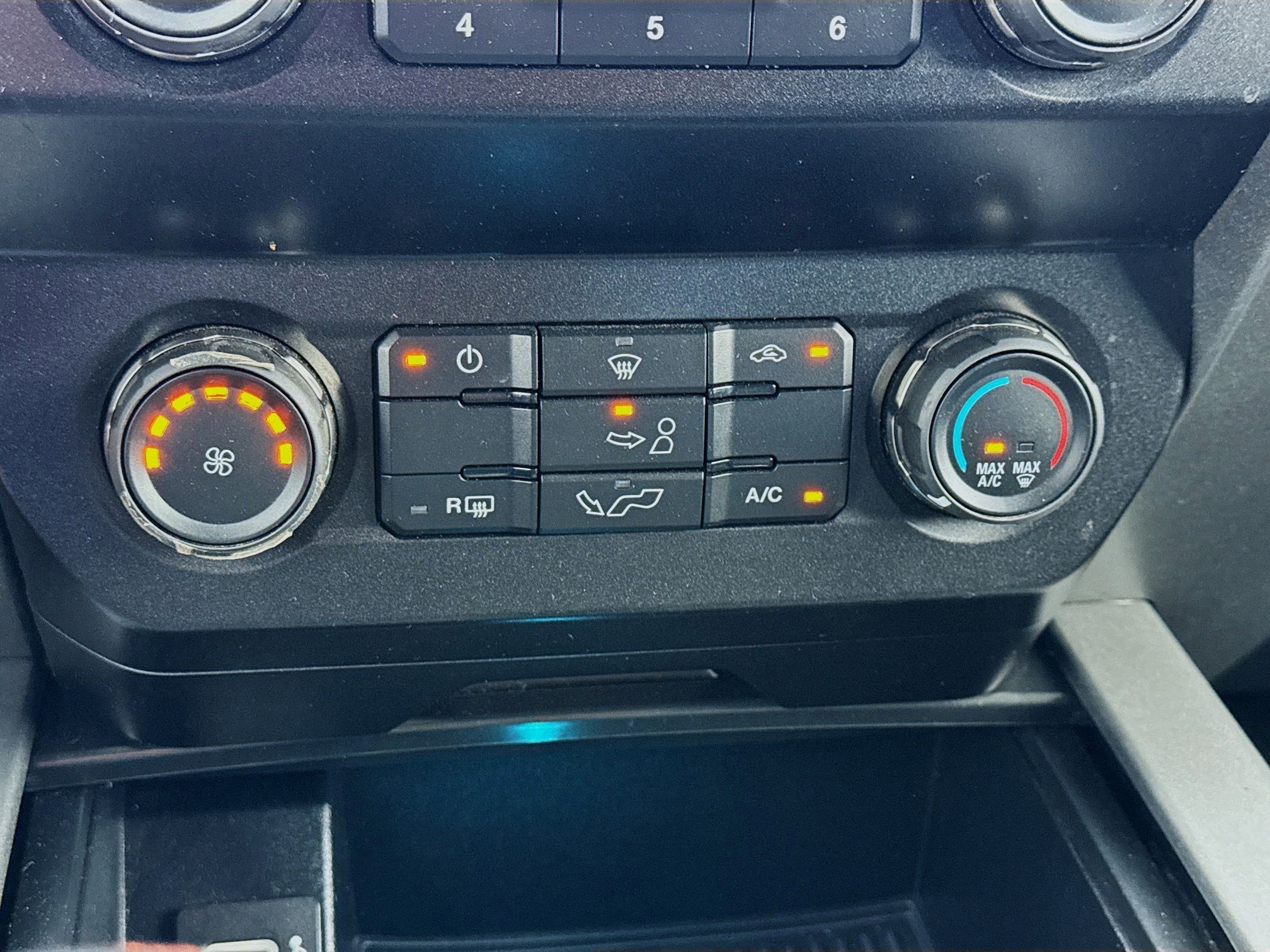 Used 2020 Ford F150 Raptor image 12