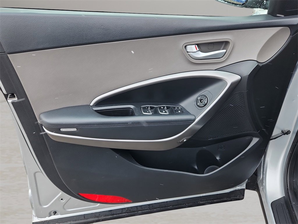 Used 2017 Hyundai Santa Fe Sport image 14