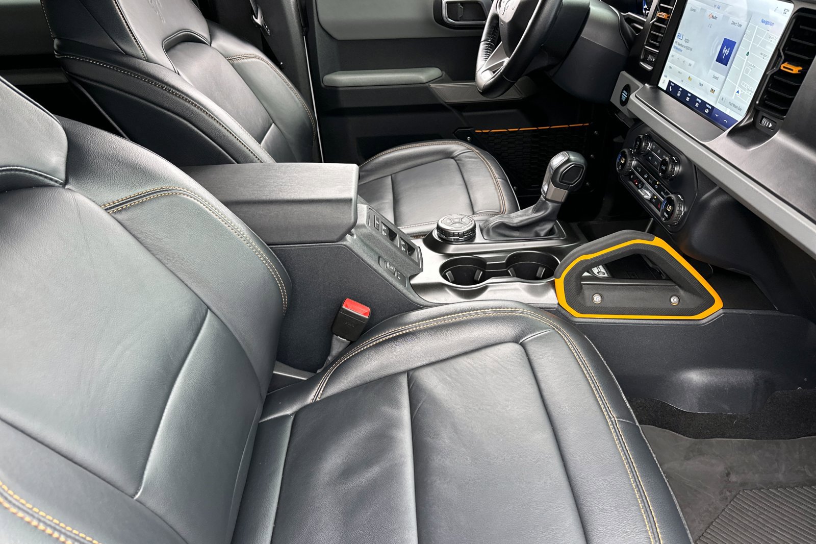 Used 2023 Ford Bronco Badlands image 15