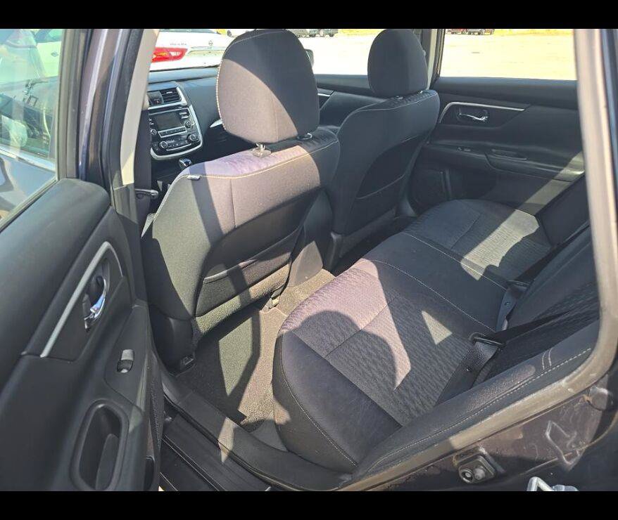 Used 2018 Nissan Altima 2.5 SV FWD image 7