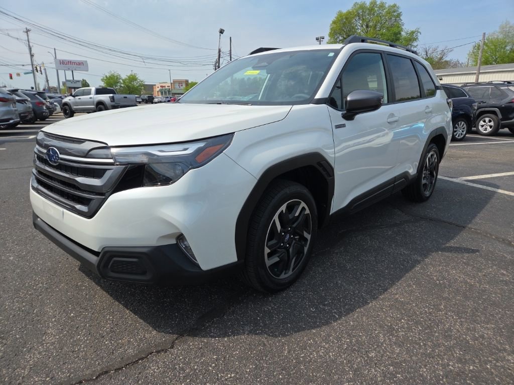 Certified 2025 Subaru Forester Premium image 3