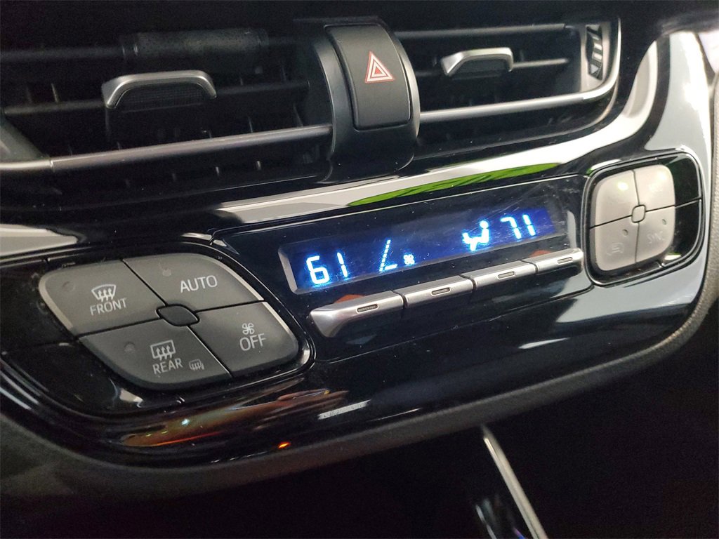 Used 2021 Toyota C-HR XLE image 30