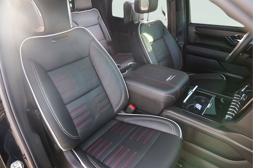 Certified 2025 GMC Yukon AT4 Ultimate image 35