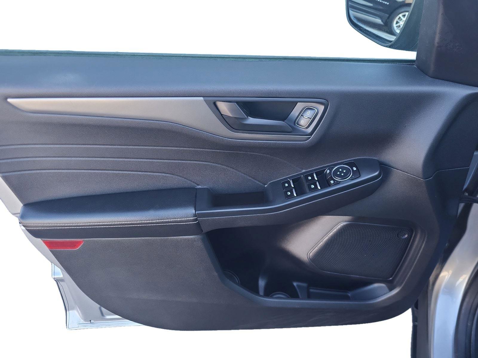 Used 2023 Ford Escape Base image 9