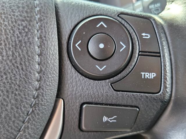 Used 2018 Toyota RAV4 Limited w/ Advanced Technology Package image 32