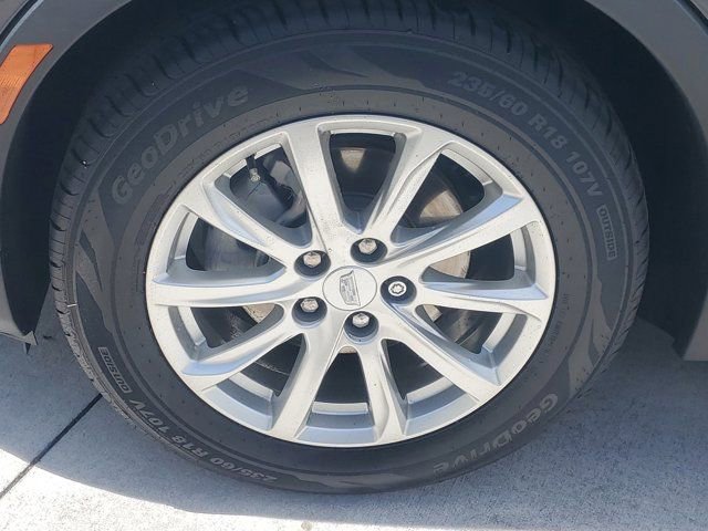 Used 2023 Cadillac XT4 Luxury FWD image 6