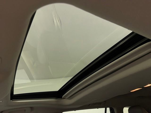 Used 2024 Toyota Highlander XLE image 28