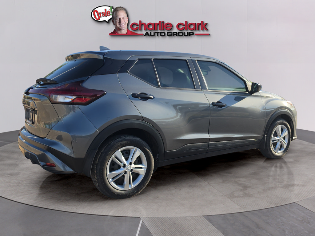 Used 2025 Nissan Kicks Play S FWD image 5