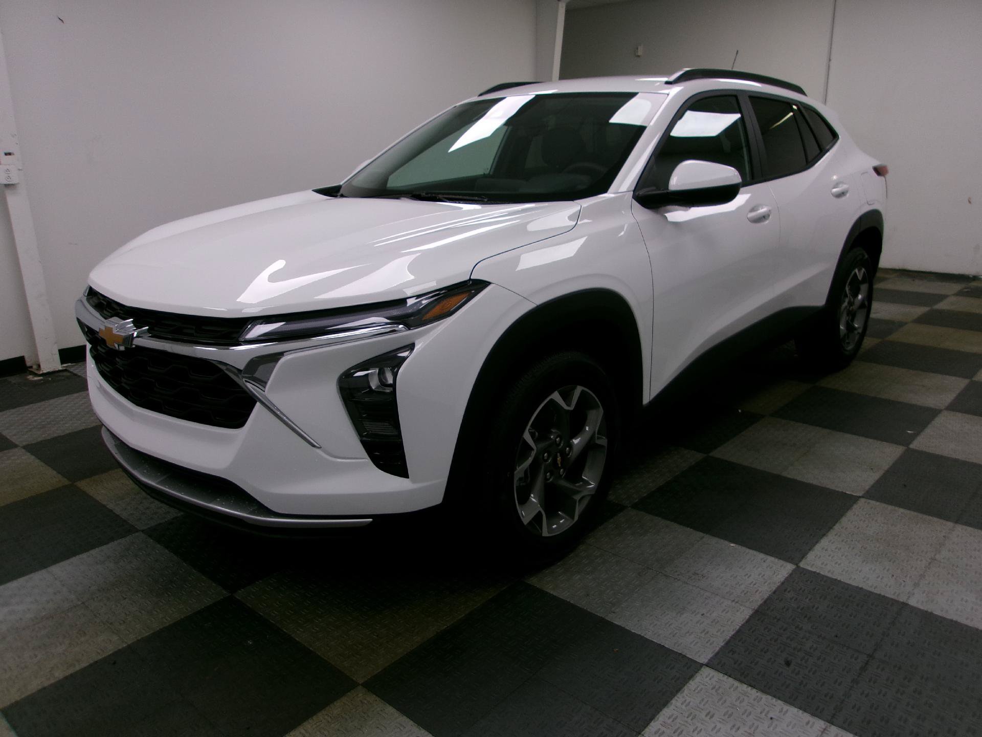 New 2026 Chevrolet Trax LT w/ LT Convenience Package
