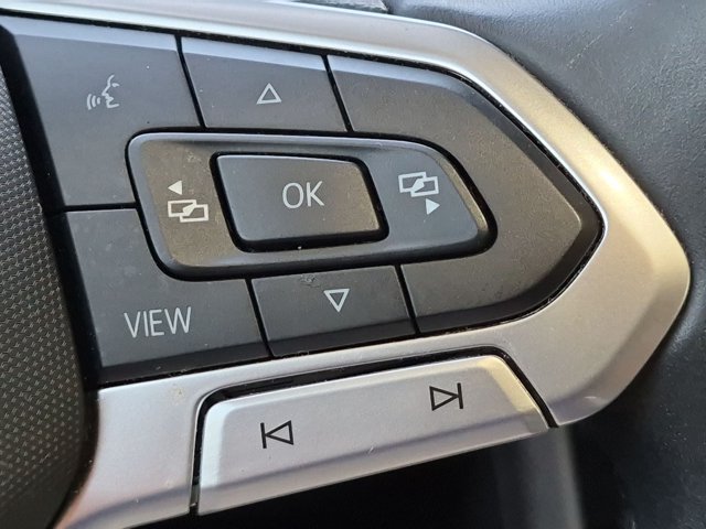 Used 2024 Volkswagen Jetta SE FWD image 11