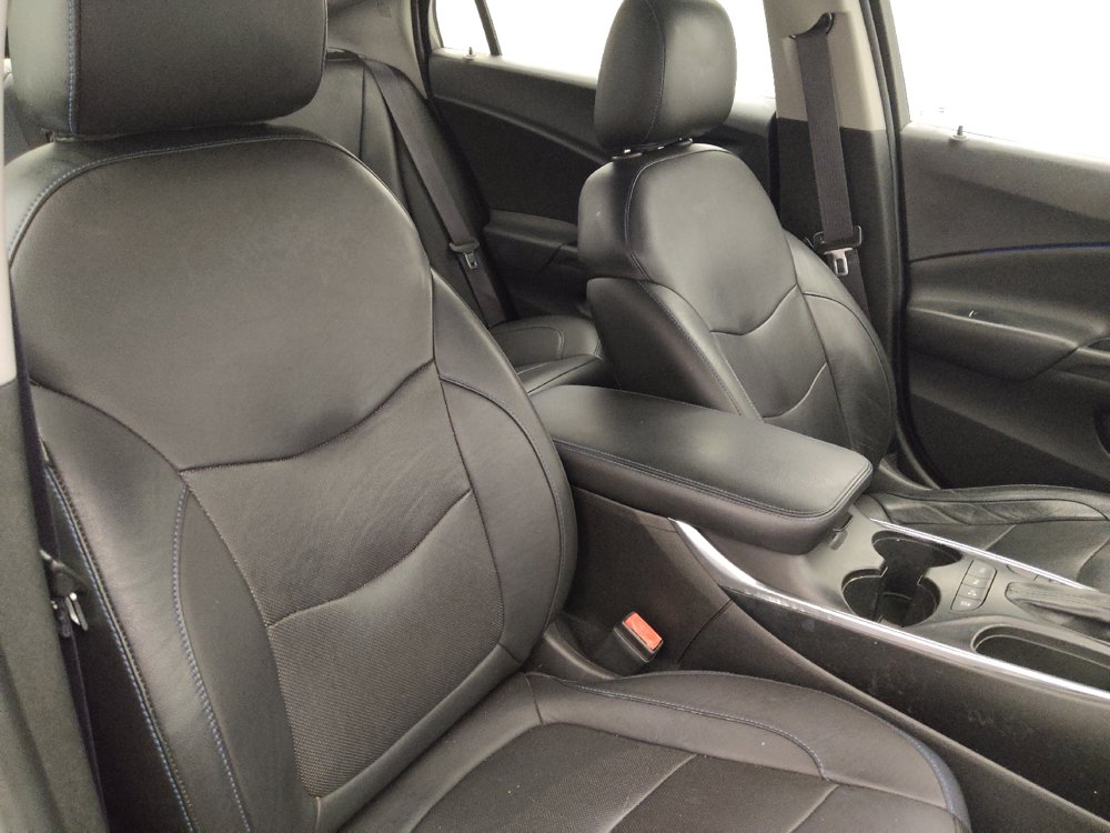 Used 2017 Chevrolet Volt Premier w/ Driver Confidence II Package FWD image 21
