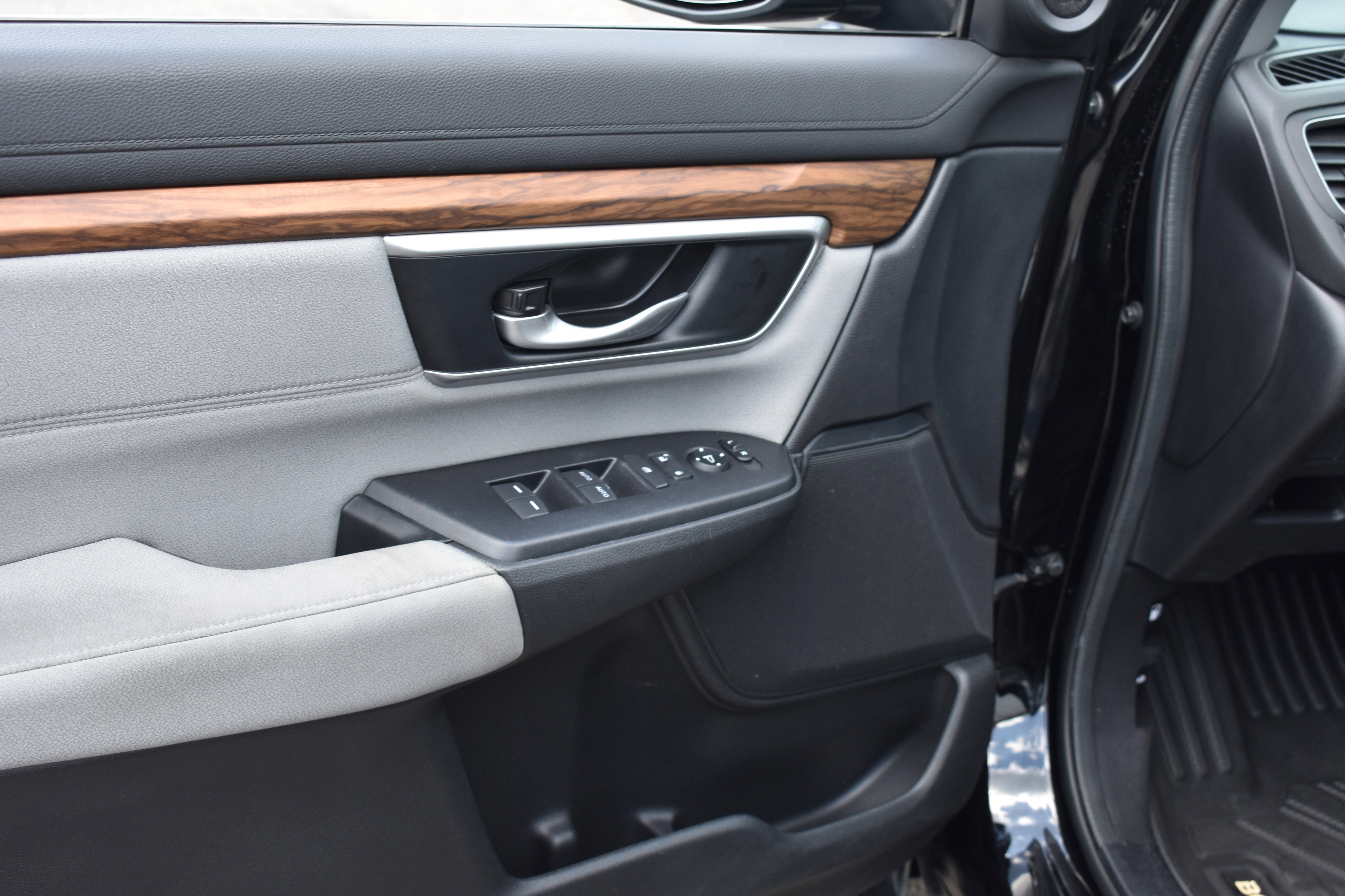 Certified 2022 Honda CR-V EX image 25