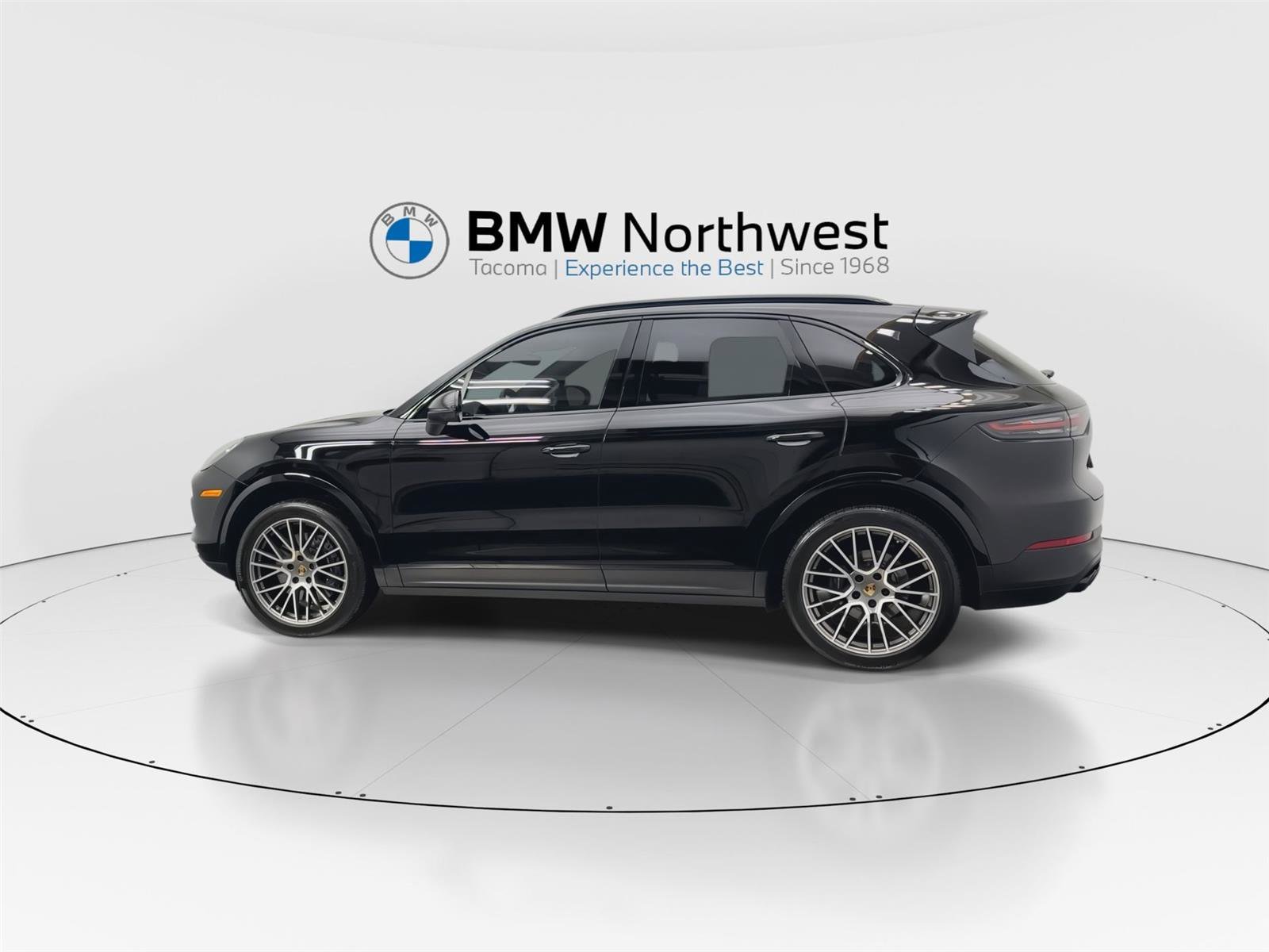 Used 2023 Porsche Cayenne image 11