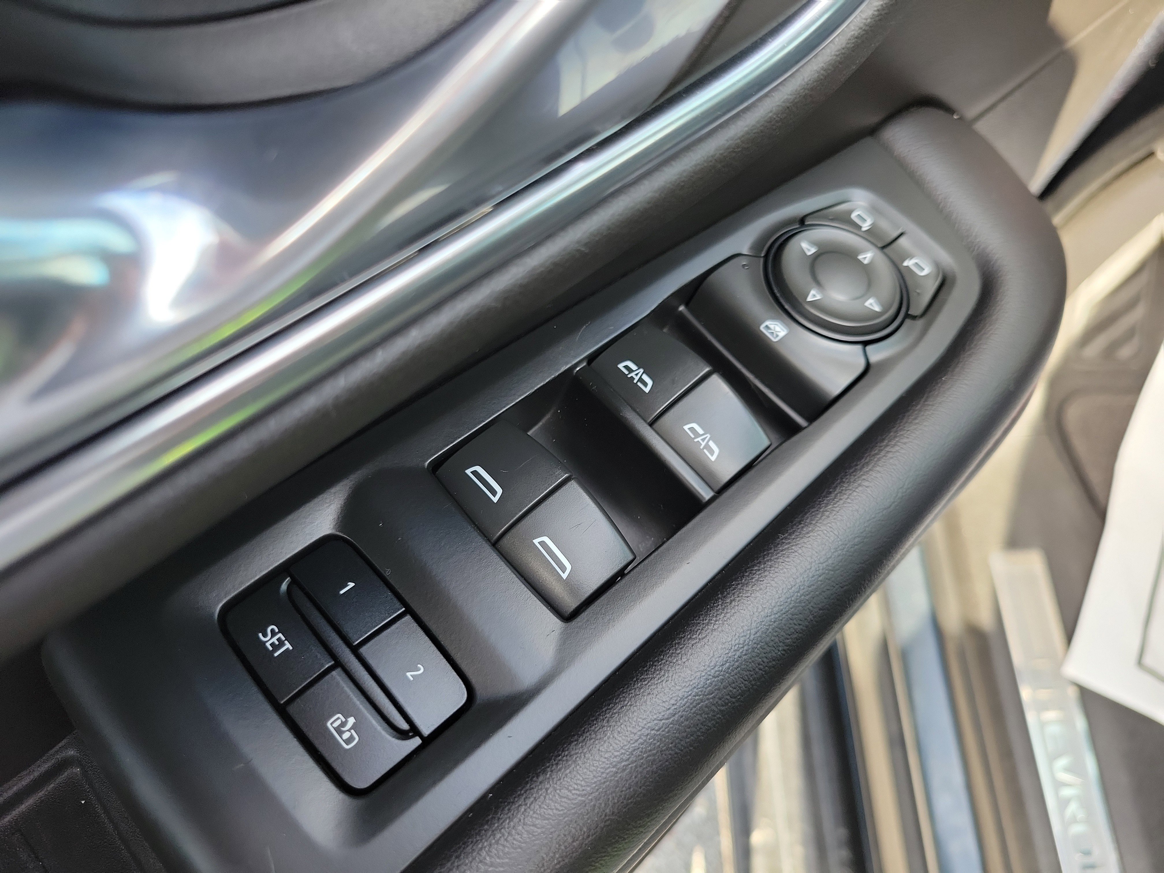 Used 2021 Chevrolet Suburban RST w/ Rear Media and Nav Package image 17