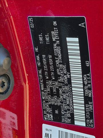 Used 2025 Toyota Highlander XLE FWD image 16