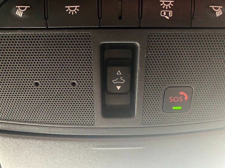 Used 2021 INFINITI Q60 Red Sport 400 w/ Carbon Fiber Package RWD image 25