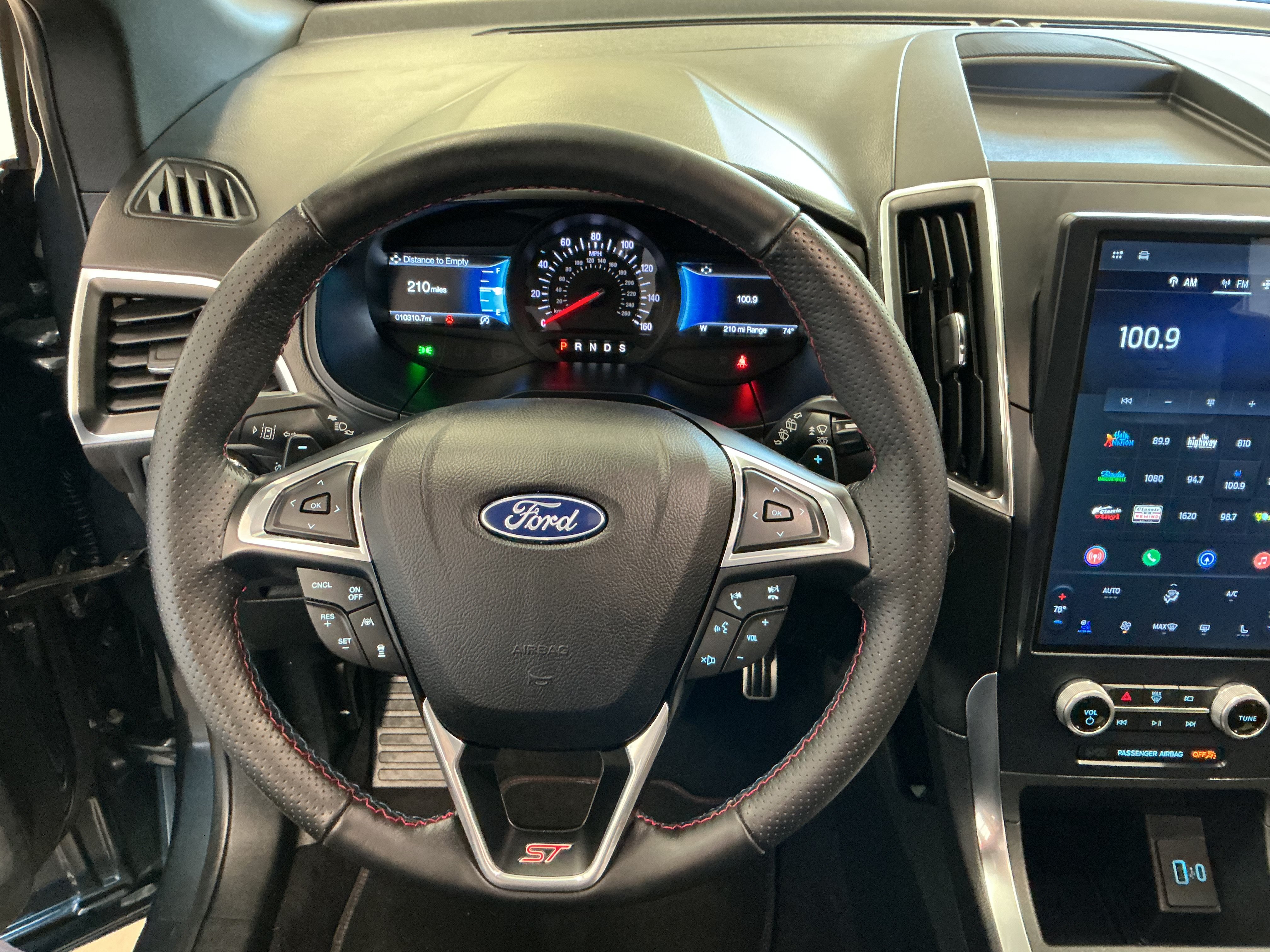 Used 2023 Ford Edge ST w/ Equipment Group 401A AWD/4WD image 18