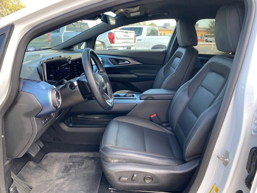 Used 2024 Chevrolet Equinox EV LT AWD/4WD image 27