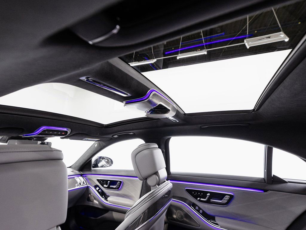 Used 2024 Mercedes-Benz S 63 AMG S image 27