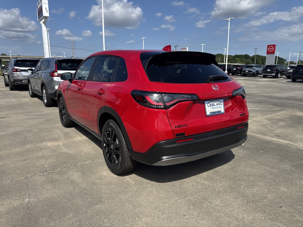 New 2026 Honda HR-V Sport image 5