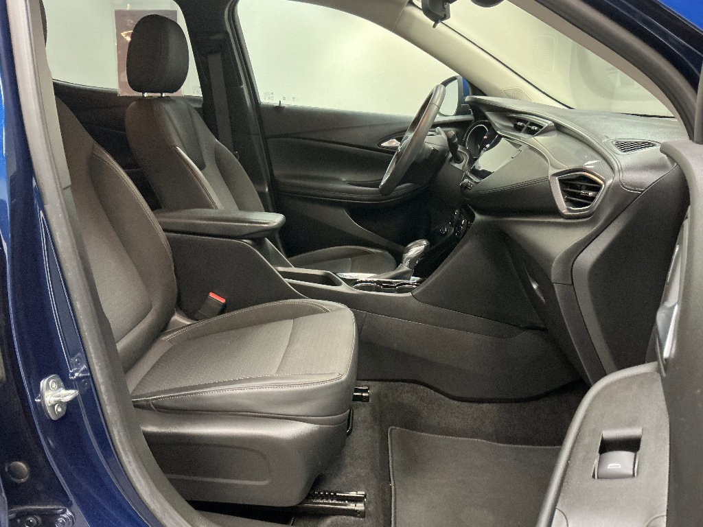 Used 2022 Buick Encore GX Select AWD/4WD image 29