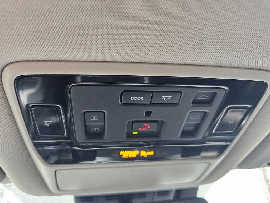 Used 2024 Toyota Grand Highlander Limited image 31