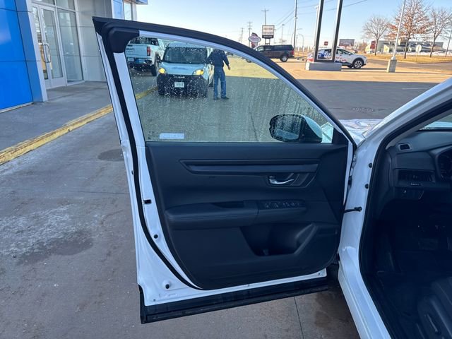 Used 2025 Honda CR-V EX image 11