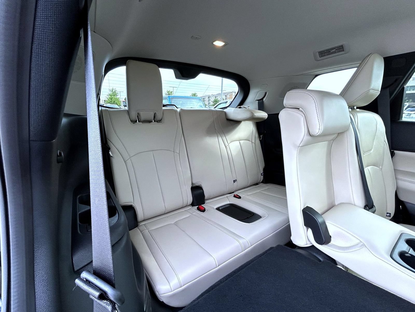 Used 2025 INFINITI QX60 Luxe w/ Vision Package AWD/4WD image 19