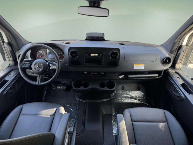 New 2025 Mercedes-Benz Sprinter 2500 image 8