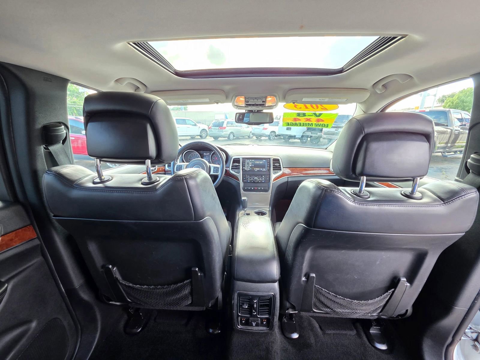 Used 2013 Jeep Grand Cherokee Limited w/ Luxury Group II AWD/4WD image 12