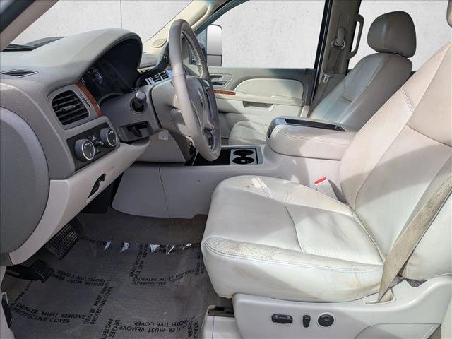 Used 2014 Chevrolet Silverado 2500 LTZ w/ LTZ Plus Package AWD/4WD image 11