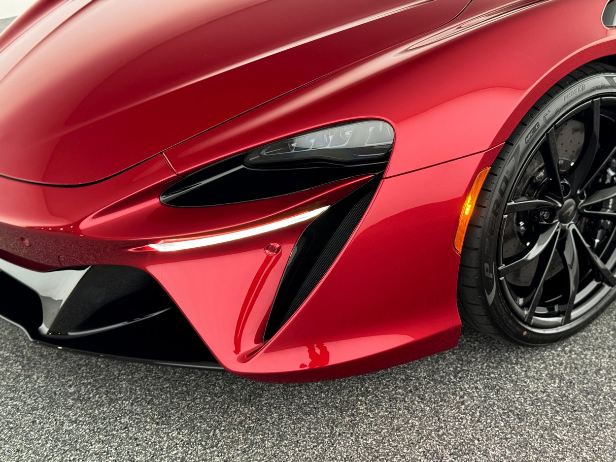New 2025 McLaren Artura Spider image 40