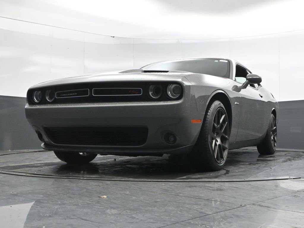 Used 2017 Dodge Challenger R/T image 44