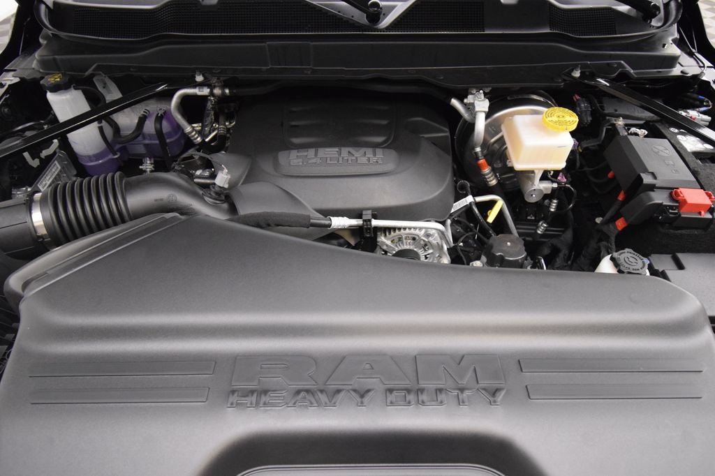 New 2026 RAM 2500 Laramie AWD/4WD image 11