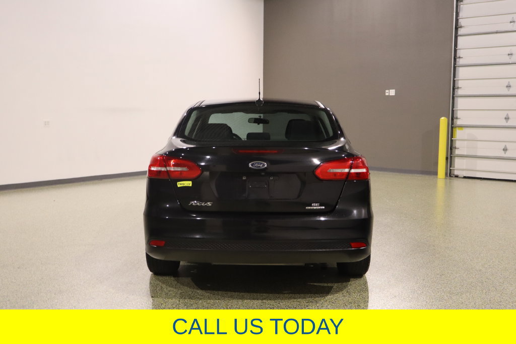Used 2015 Ford Focus SE FWD image 9
