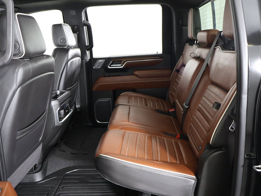 Used 2024 GMC Sierra 3500 Denali Ultimate image 40