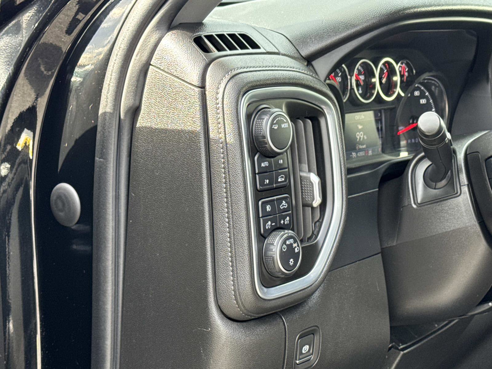 Used 2022 Chevrolet Silverado 1500 RST w/ Bed Protection Package image 13