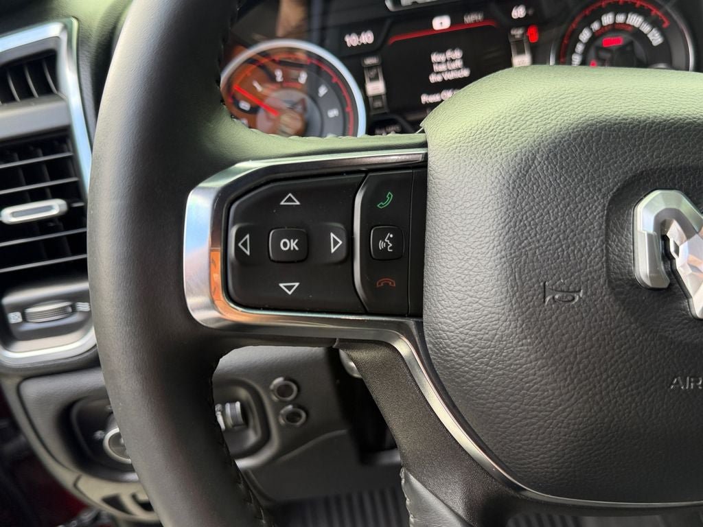 Used 2024 RAM 1500 Laramie AWD/4WD image 15
