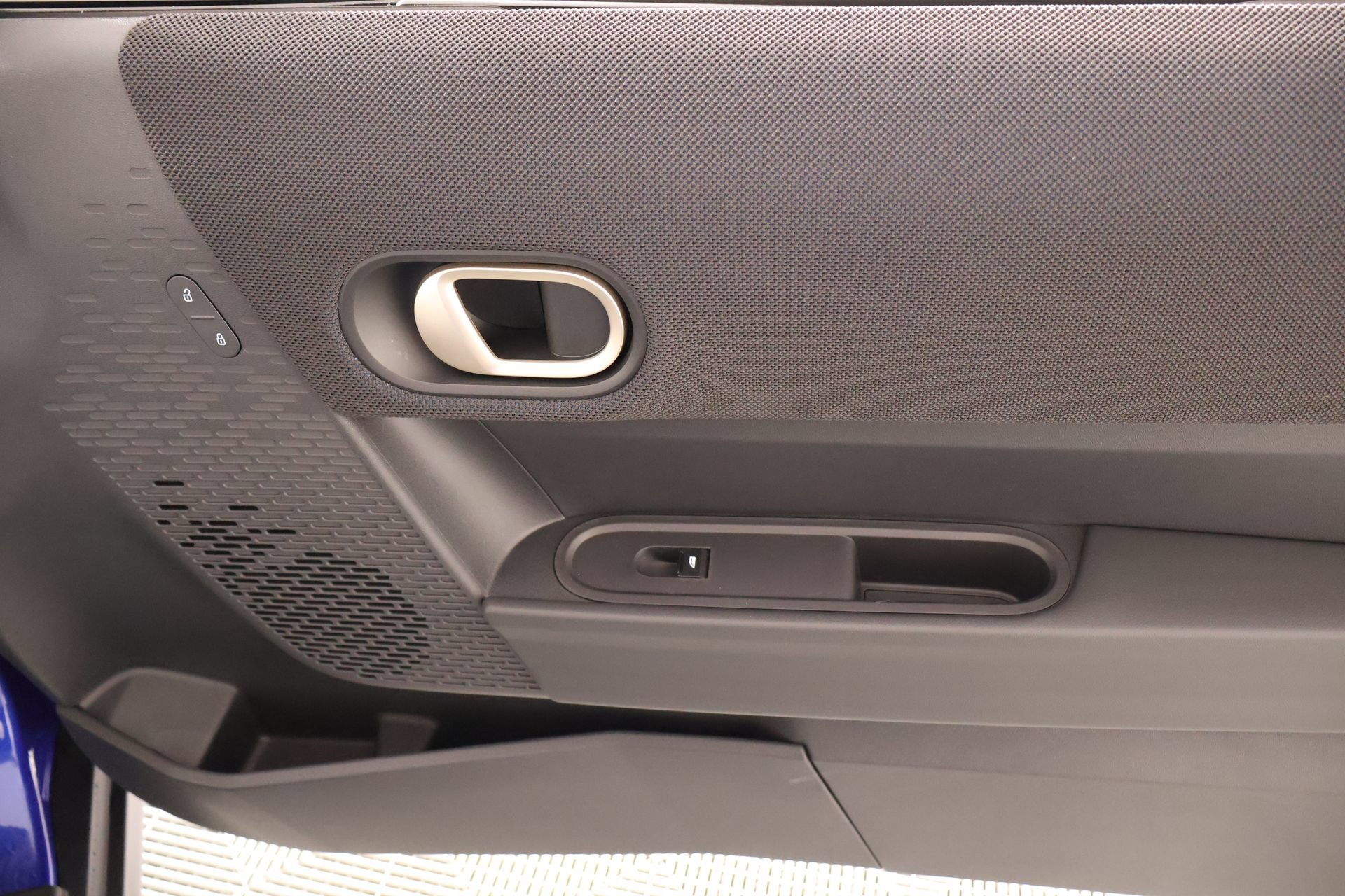 New 2026 MINI Cooper 2-Door Hardtop FWD image 15