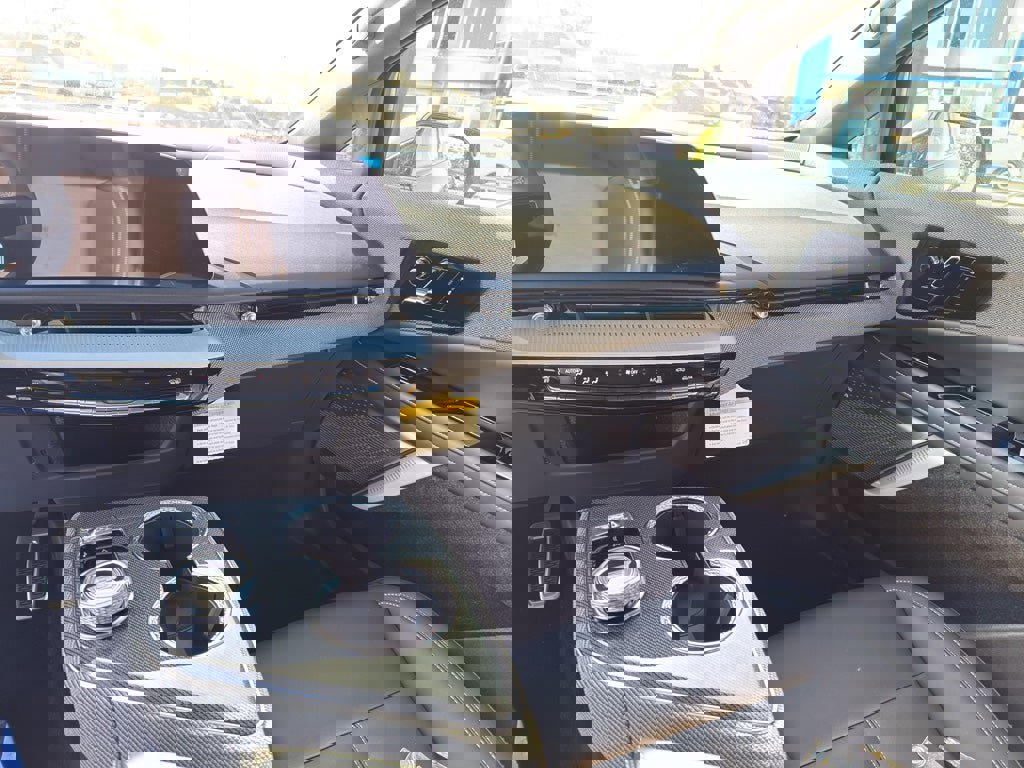 New 2026 Cadillac Optiq Luxury 1 image 26