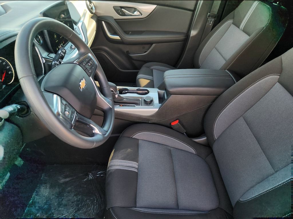 Used 2025 Chevrolet Blazer LT image 14